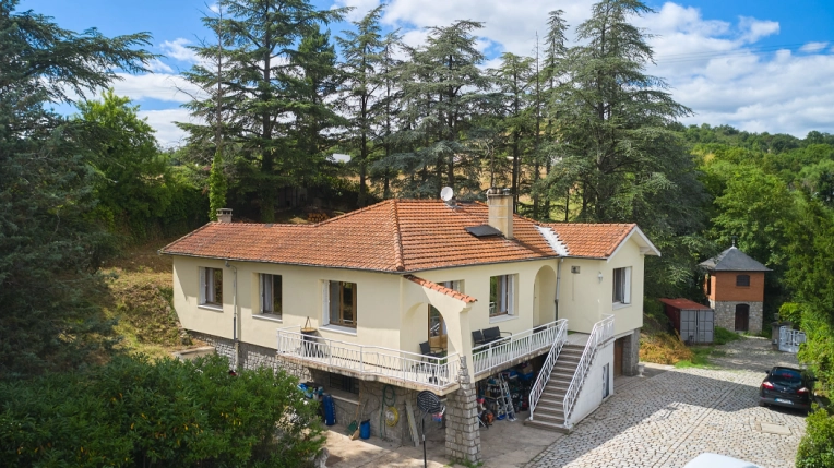 Drone, Immobilier & Architecture, Vue du ciel, Bâtiment, Traditionnel