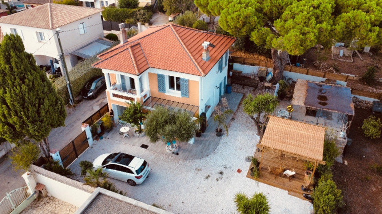 Photographie, Retouche photo, Drone, Immobilier & Architecture, Photo produit, Industrielle, Corporate, Vue du ciel, Nature, Bâtiment, Suivi de chantier, Architecture d'intérieur / Décoration, Artistique, Vintage, Lifestyle