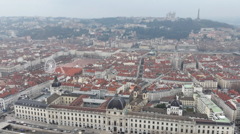 Cours de Drone, Vue du ciel, Artistique