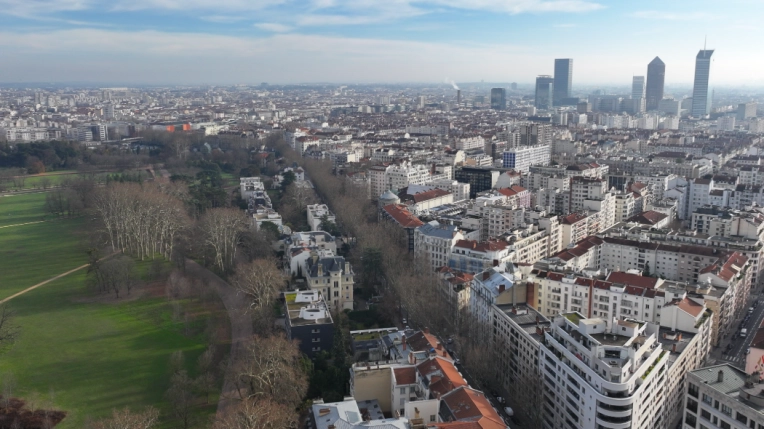 Drone, Vue du ciel, Traditionnel