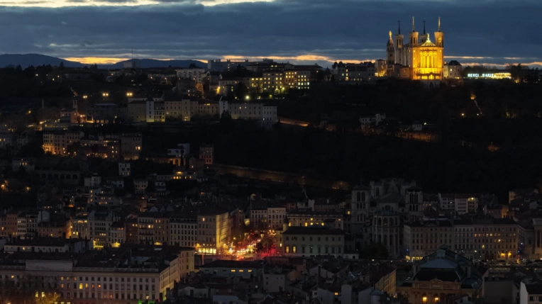 Drone, Vue du ciel, Traditionnel